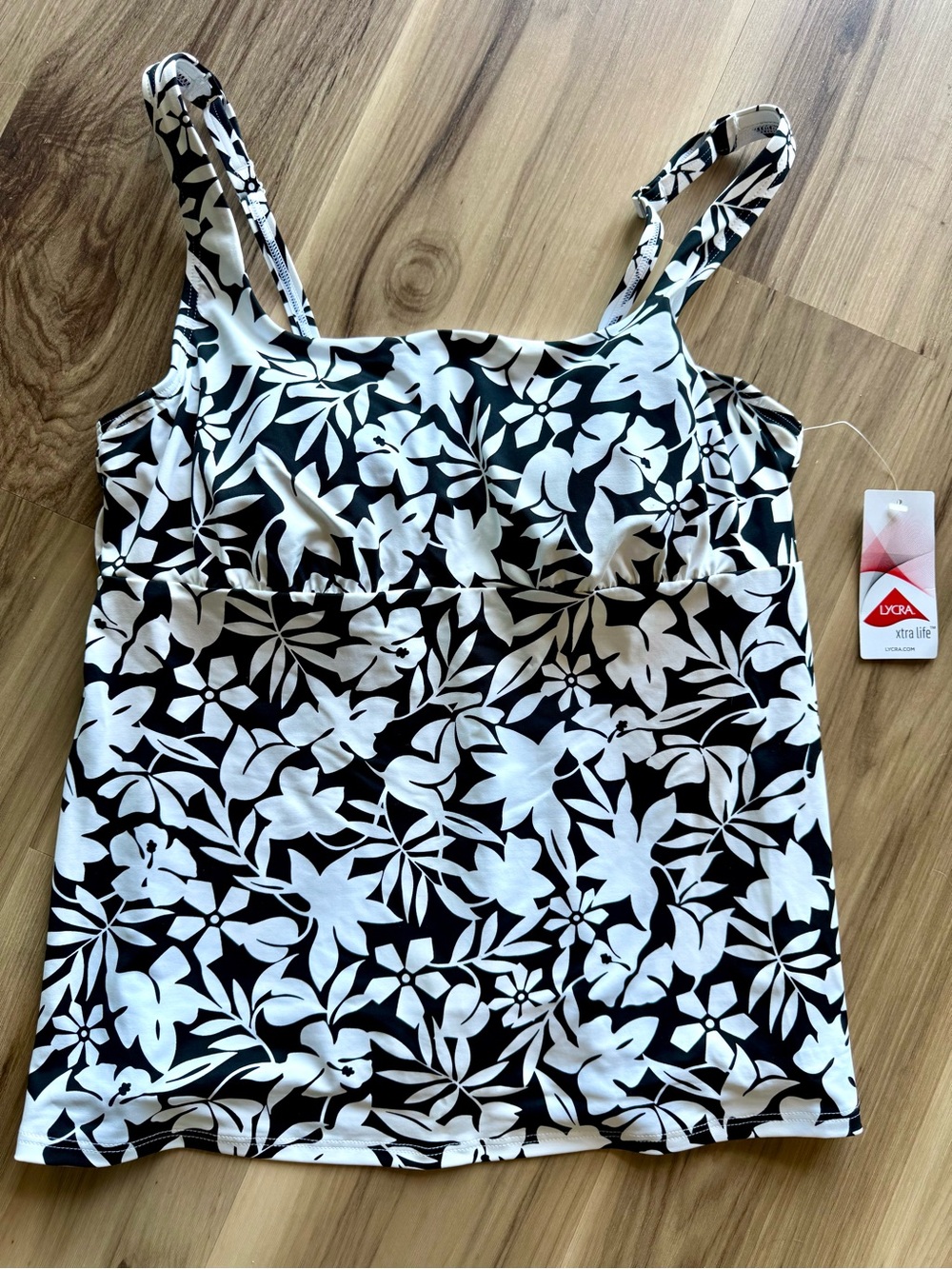 NWT Lands End Black & White Floral Swim Tank Top Tankini Women’s 12 Swimsuit